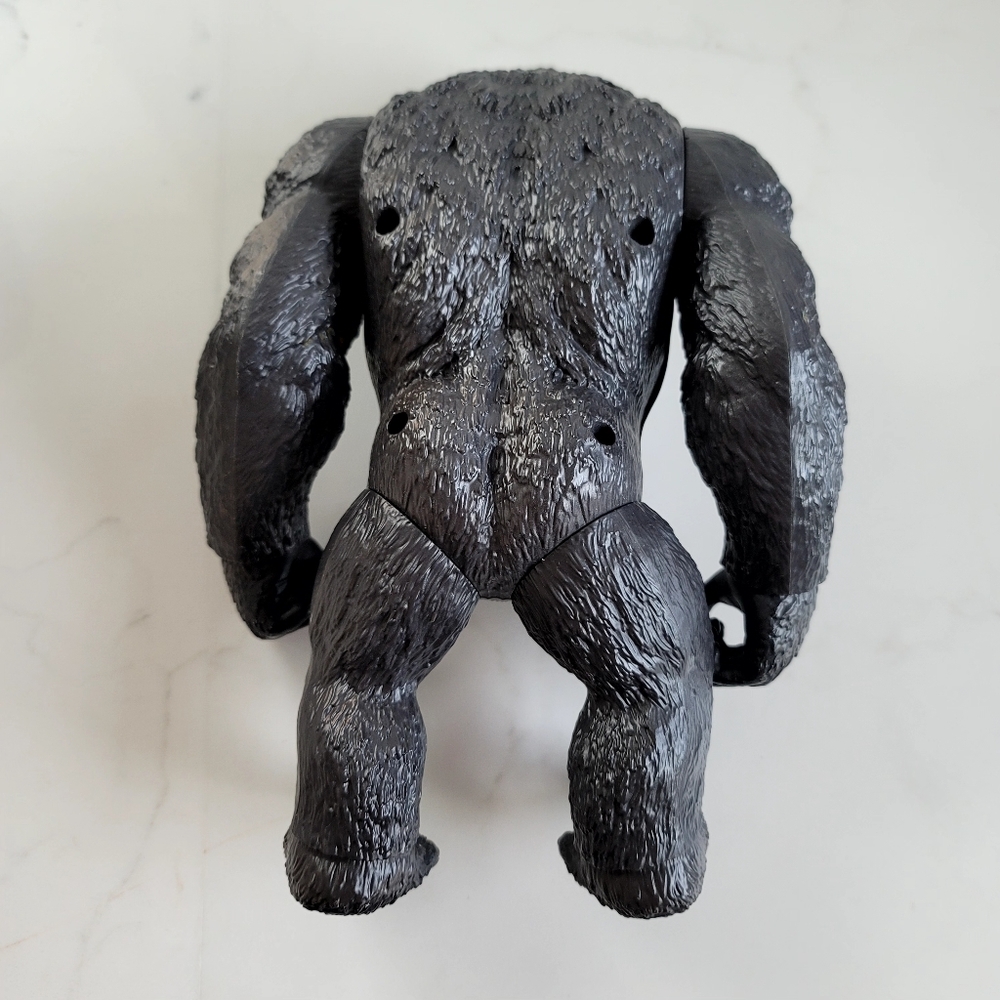 11-inch Giant Kong action figure by Playmates Toys Godzilla vs. Kong Movie - Picture 5 of 13
